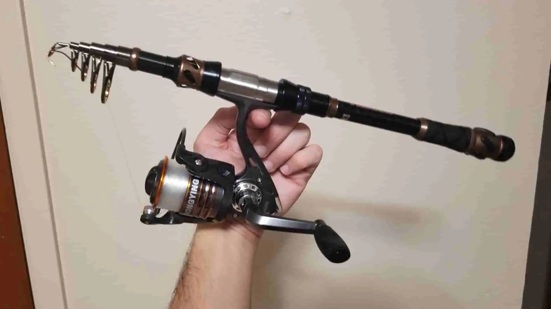 How to Choose a Travel Fishing Rod for Beginners