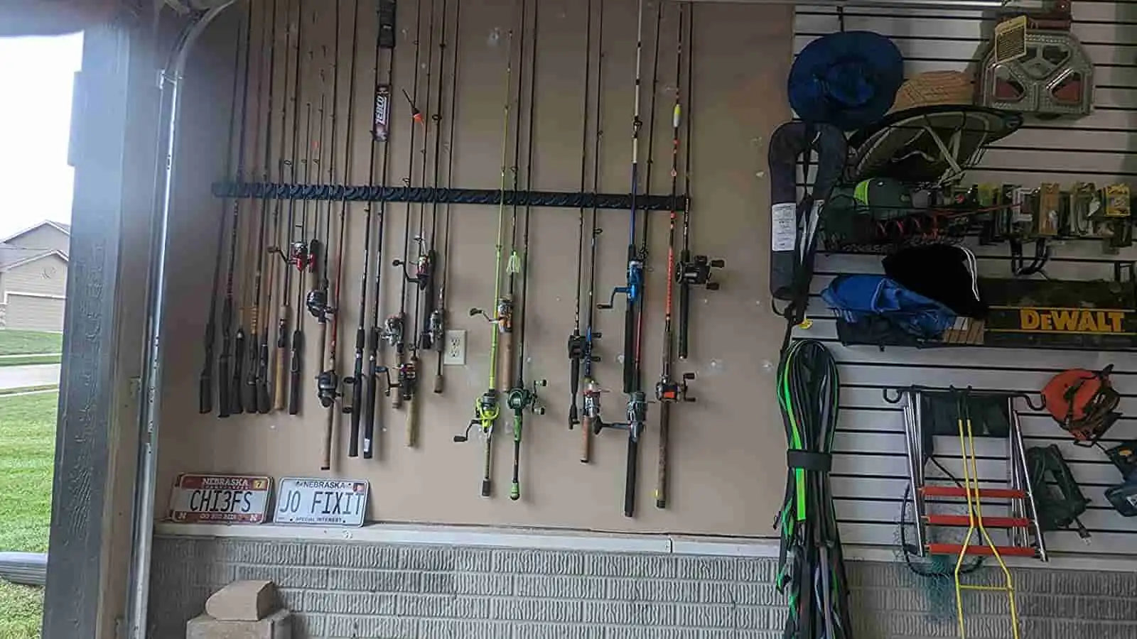 Fishing Rod Holders: Essential Features to Consider Before Buying